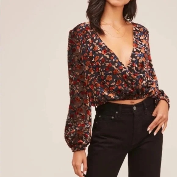 ASTR The Label Black Rust Floral V Neck Long Sleeve Top - Picture 1 of 5